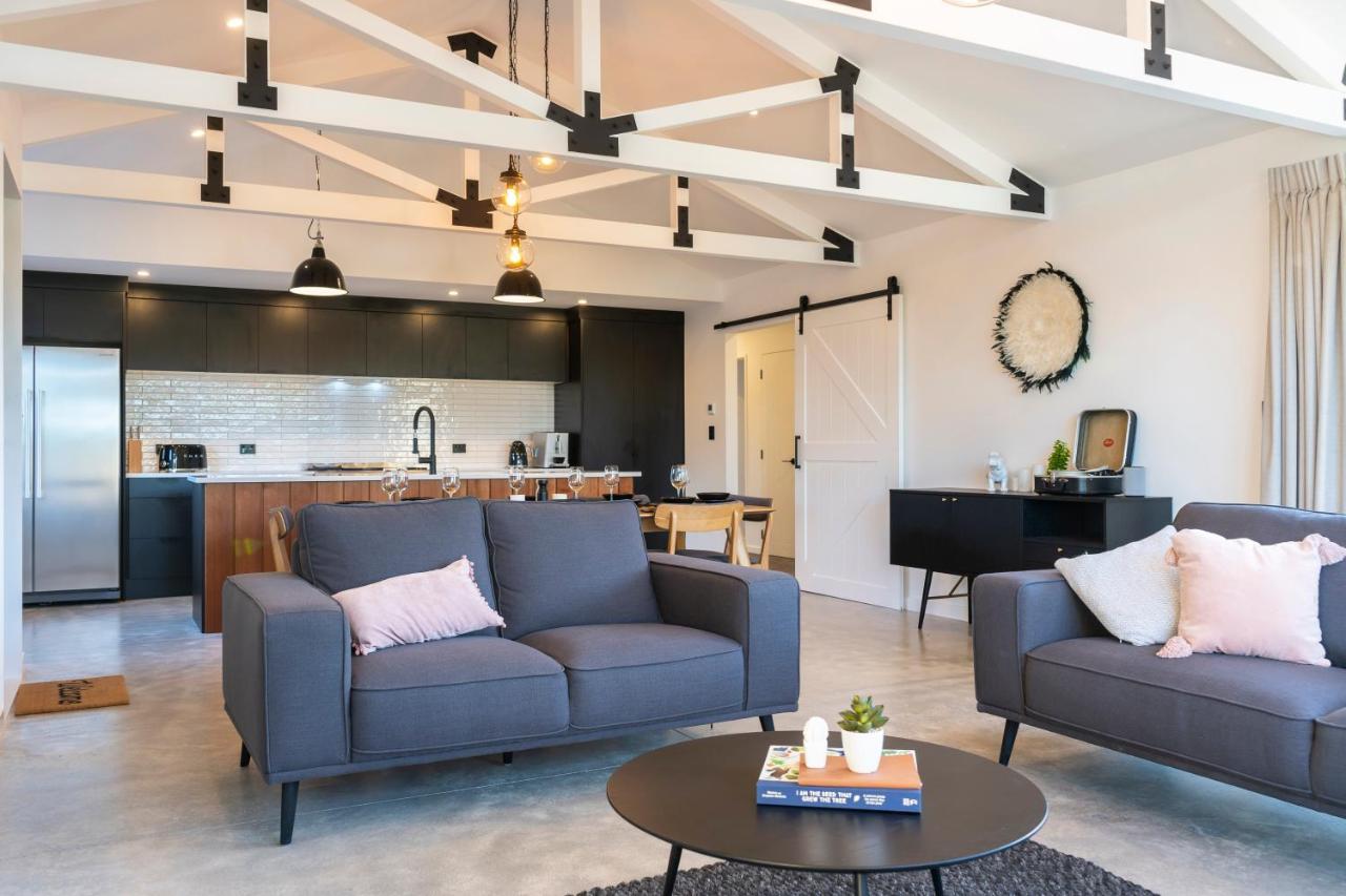 Black Barn Modern: Luxe Martinborough Escape Zewnętrze zdjęcie